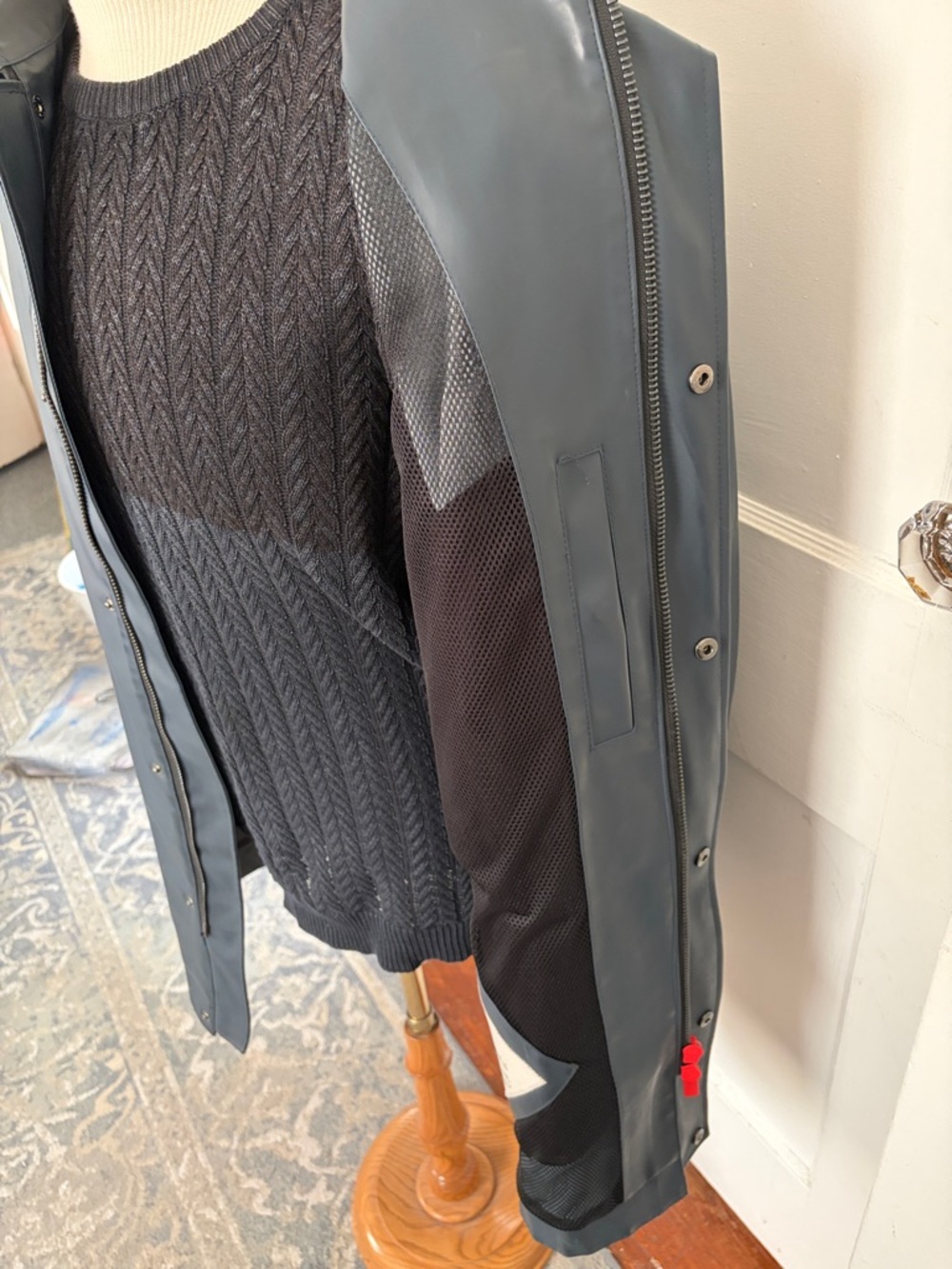 Hunter Men's Dark Blue Trench Coat - Smooth Finish in mint condition - Picture 7 of 13